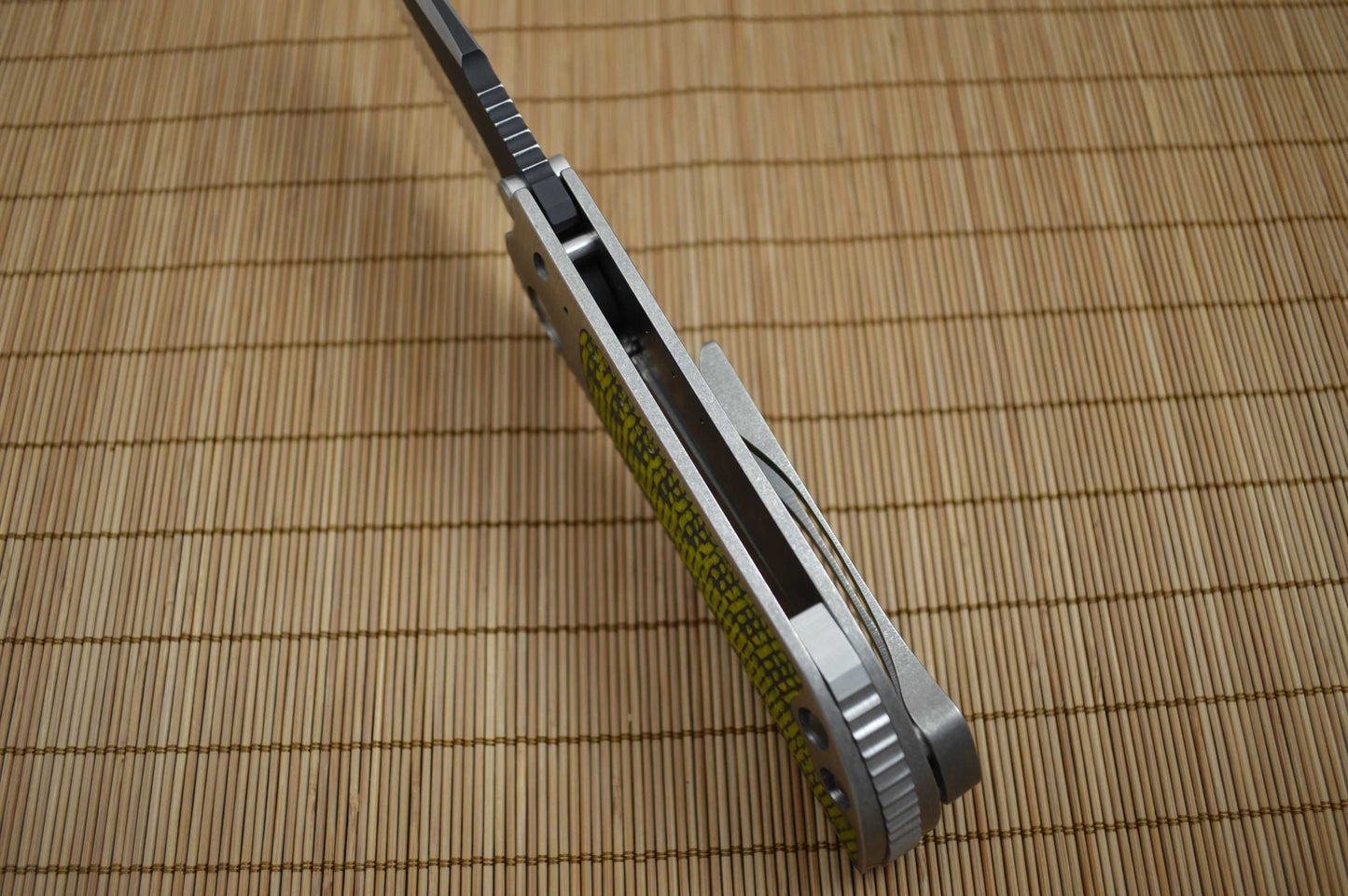 Direware M8 Flipper, Ti Frame, Double Sided Yellow / Black Carbon Fiber, Satin Blade Black Ceramic Flats (SOLD)