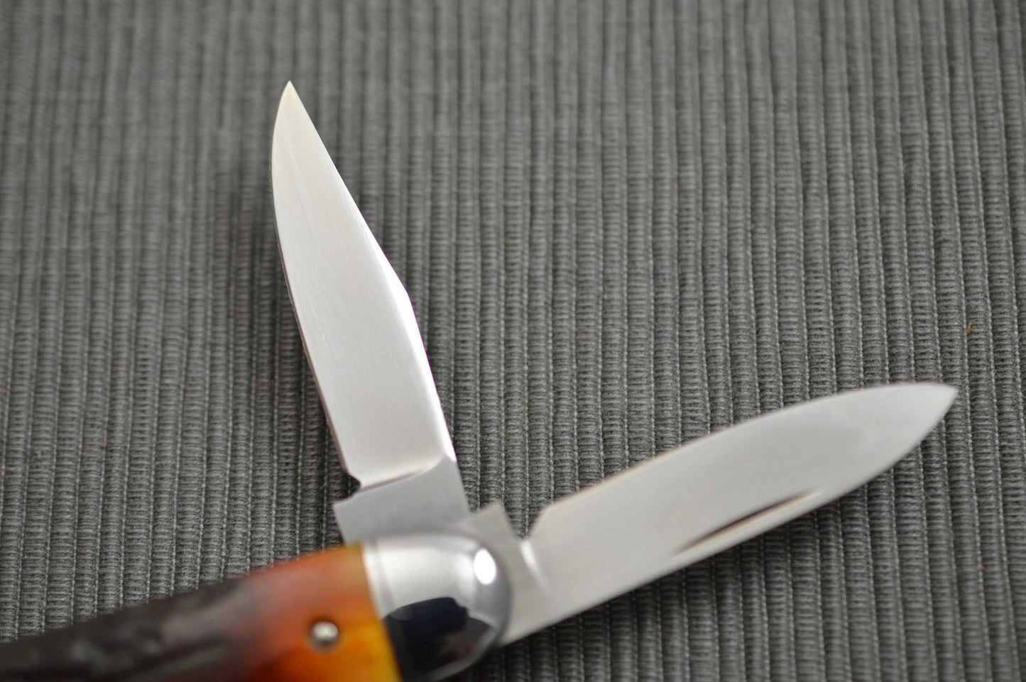 Toby Hill 3-Blade Amber Stag Lock-Back Whittler (SOLD)