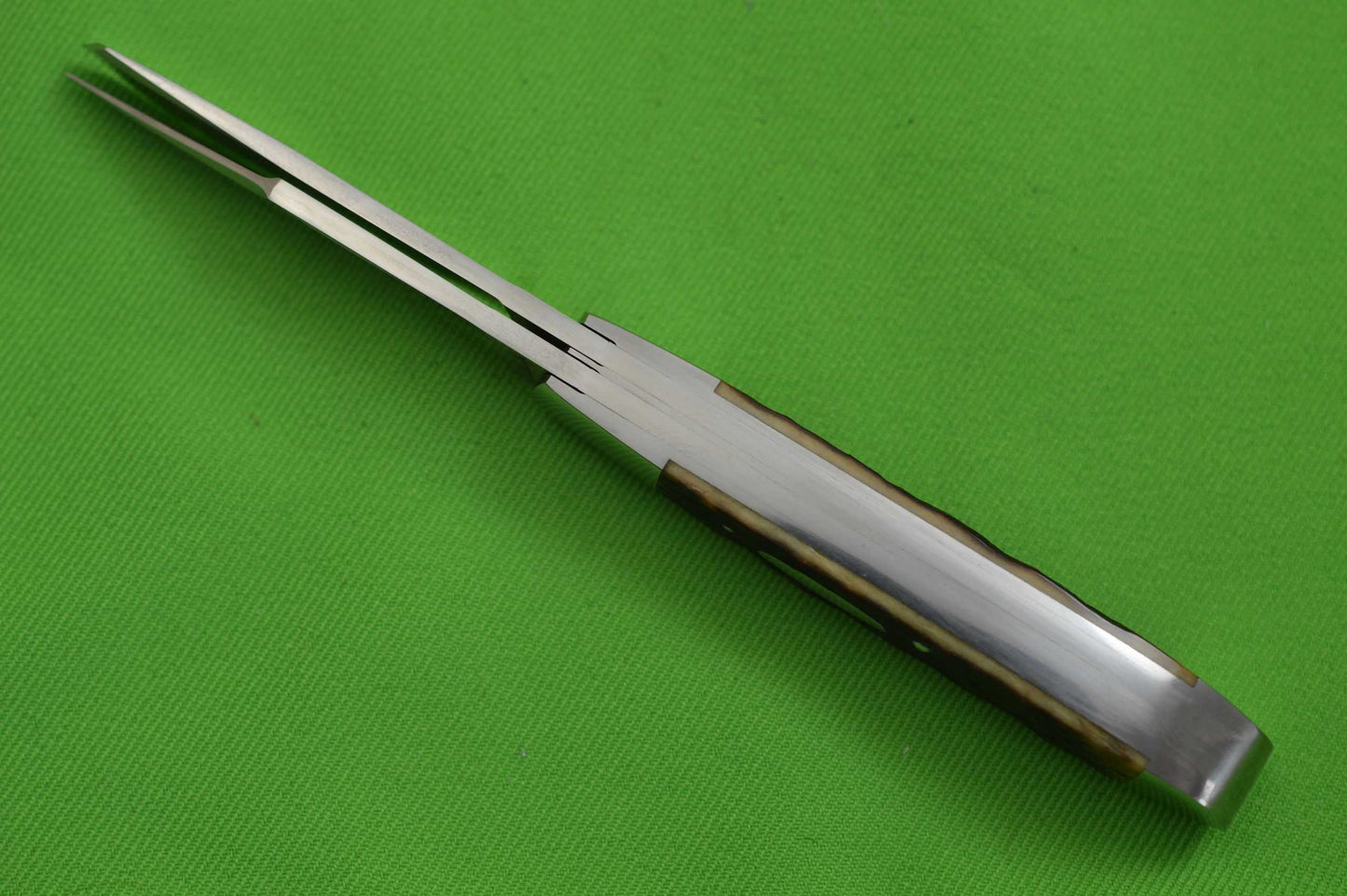Eugene Shadley Jigged Bone 2-Blade Peanut Trapper (SOLD)