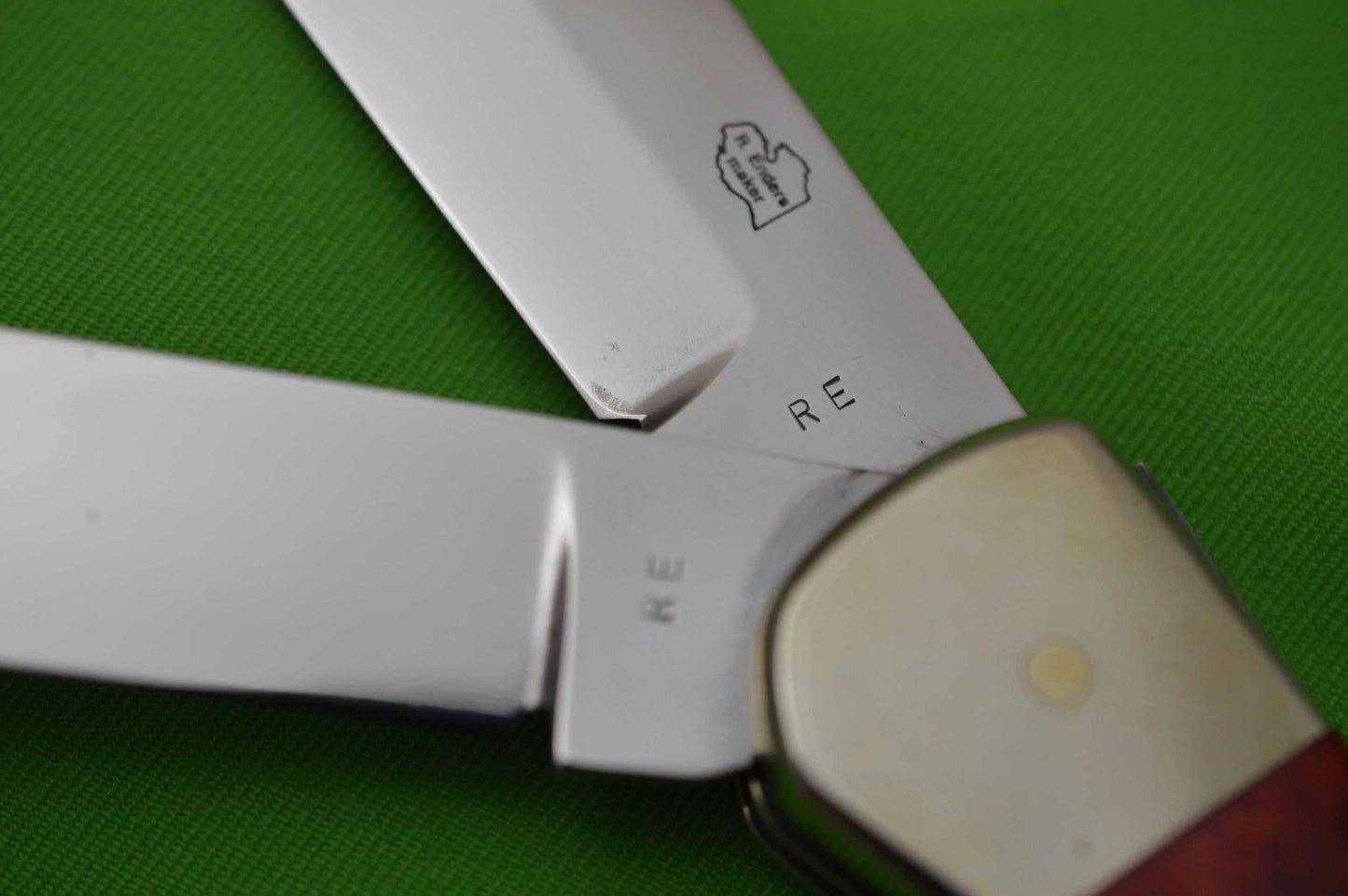 Robert Enders Large Two-Blade Folding Hunter, Jigged Bone, Slip-Joint Knife (TRADED)
