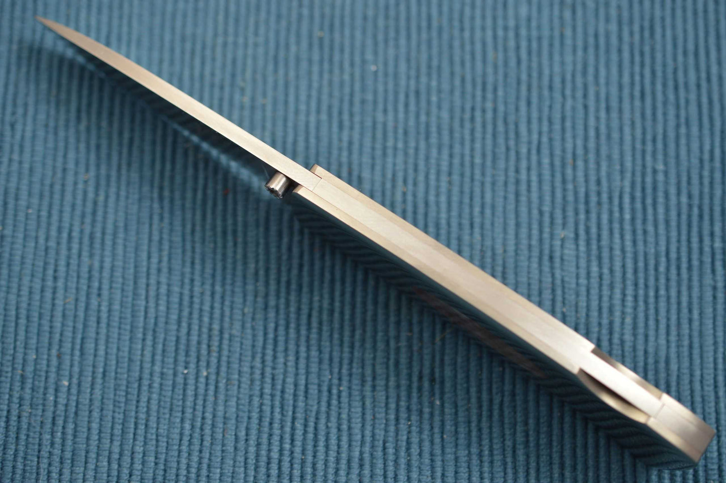 Alex Daniels Lock-Back Gents Folder, Pearl Escutcheons (SOLD)