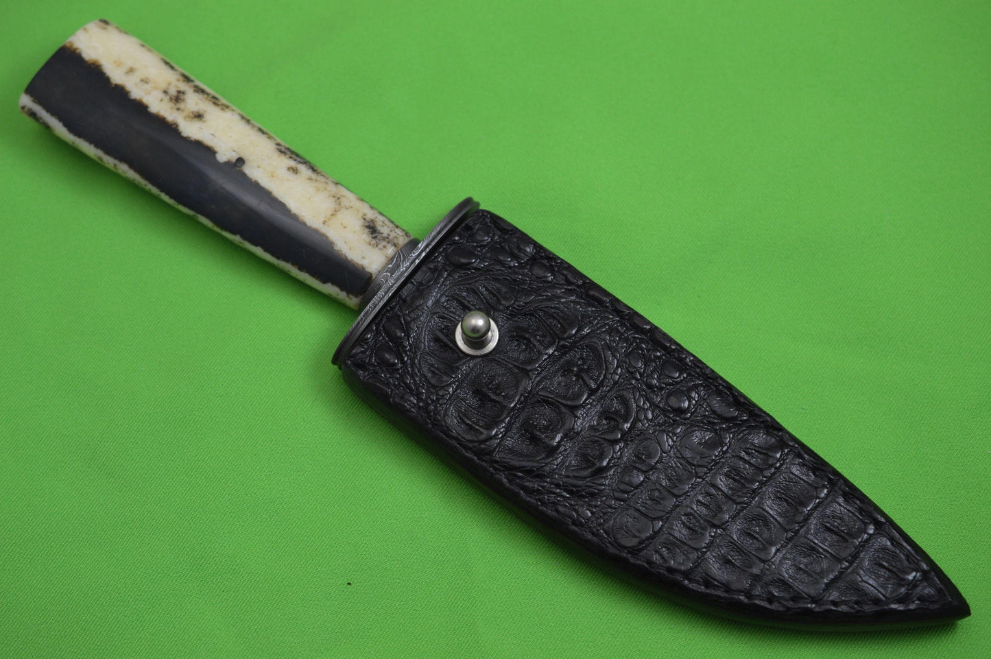 Billy Bob Sowell, M.S. Damascus Hunter, Fossilized Handle, Caiman Sheath