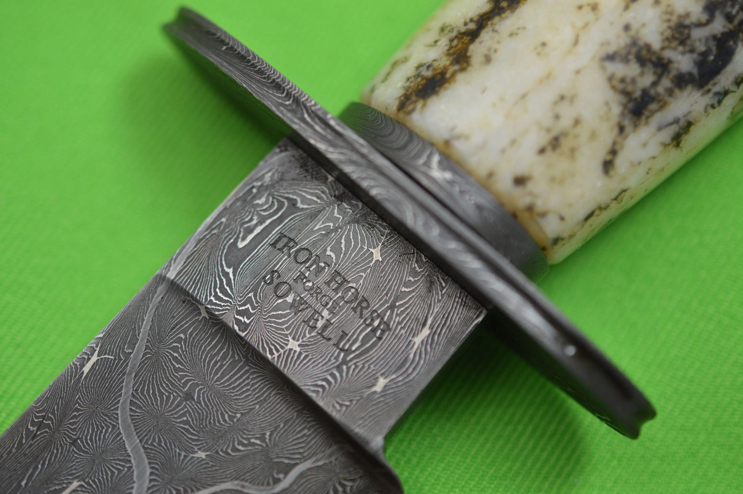 Billy Bob Sowell, M.S. Damascus Hunter, Fossilized Handle, Caiman Sheath