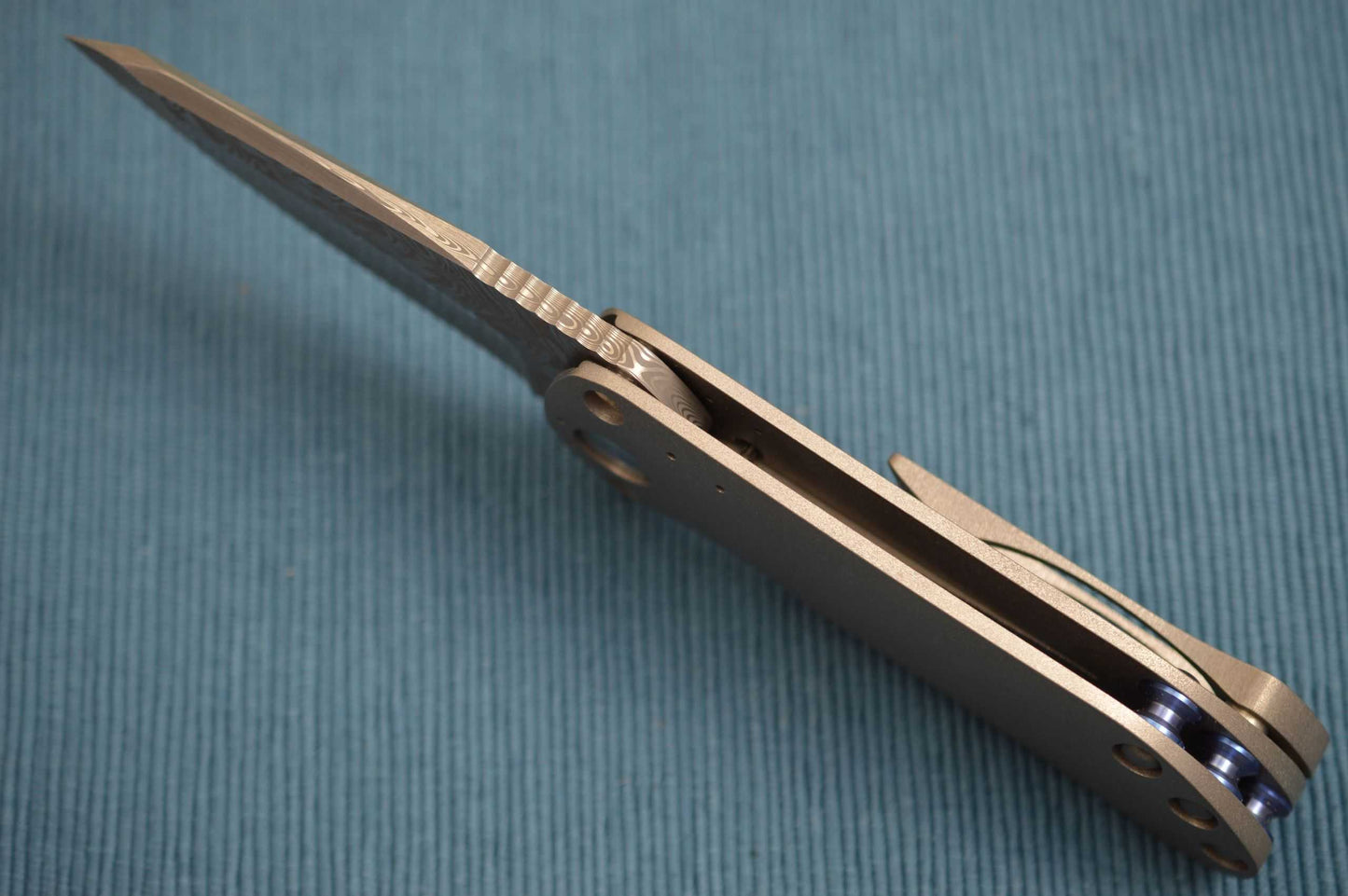 Direware T-95 Flipper, Etched Damasteel Blade, Blasted Titanium Frame