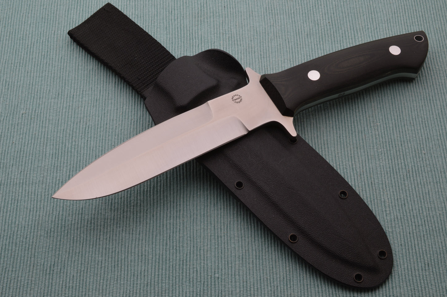 Bob Dozier KM-16 Small Freedom Fighter, Wilderness Sheath