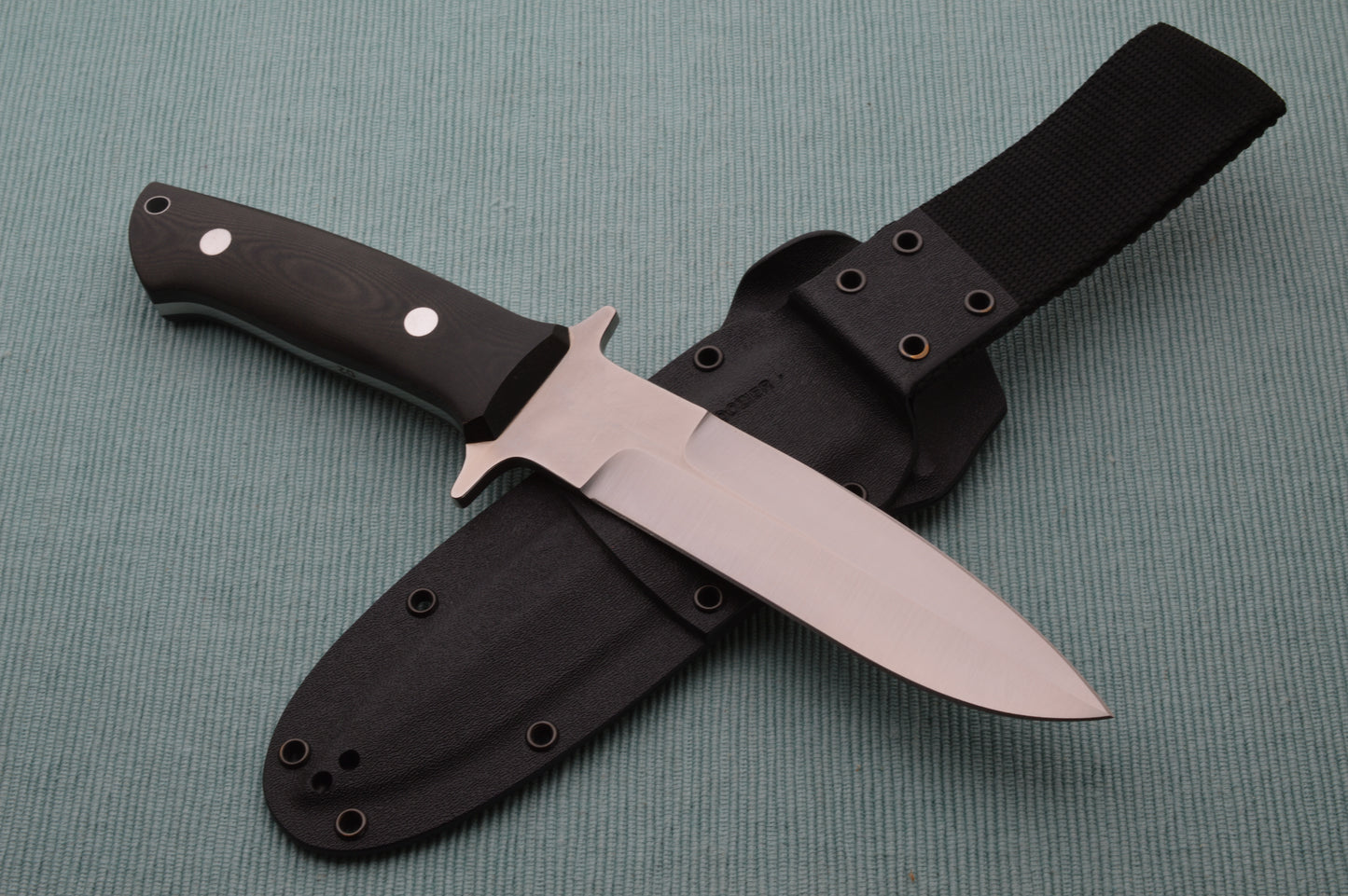 Bob Dozier KM-16 Small Freedom Fighter, Wilderness Sheath