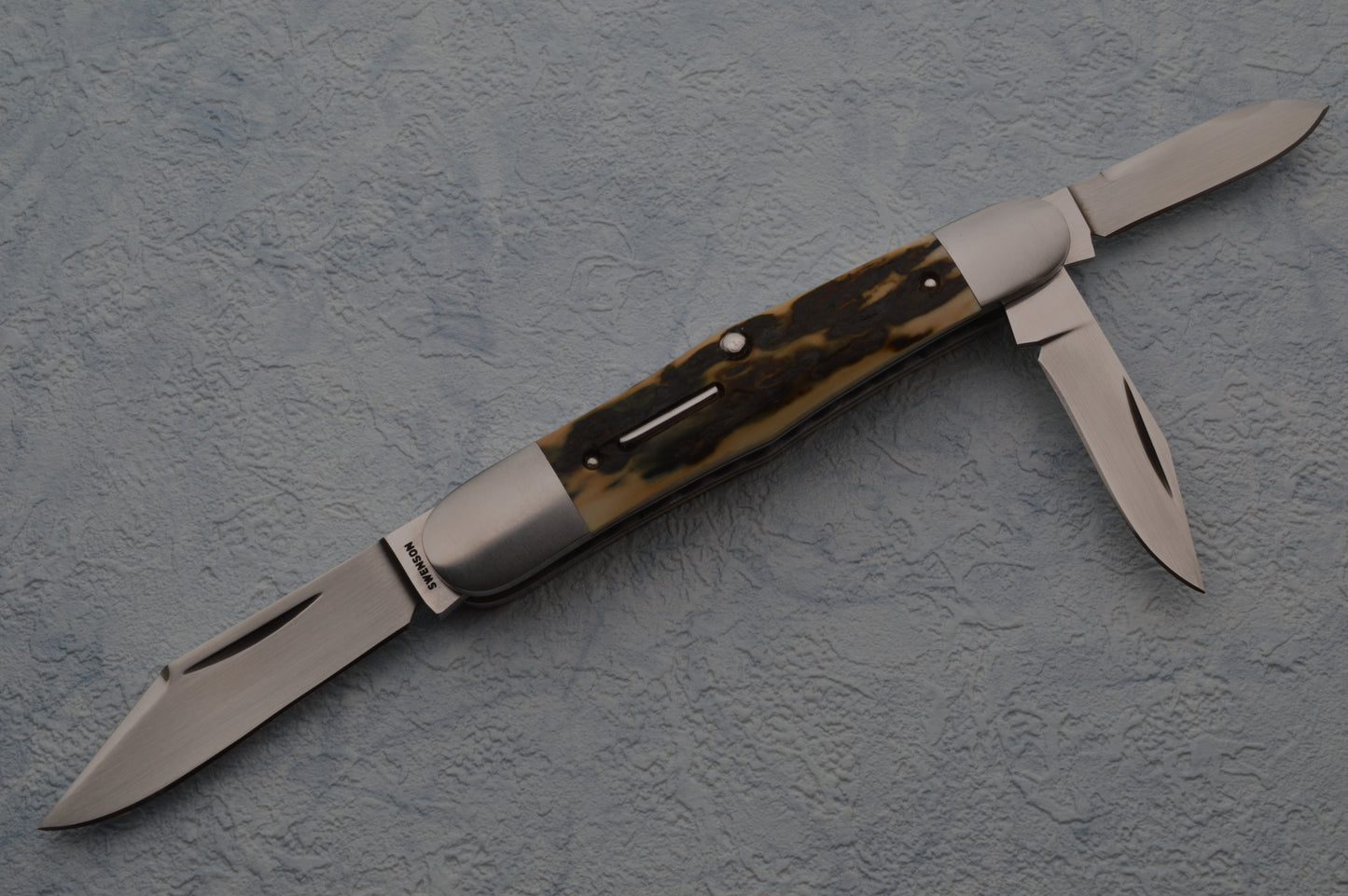 Luke Swenson 3-Blade Swell Center Split-Back Whittler, Premium Fossil Slip-Joint Folding Knife