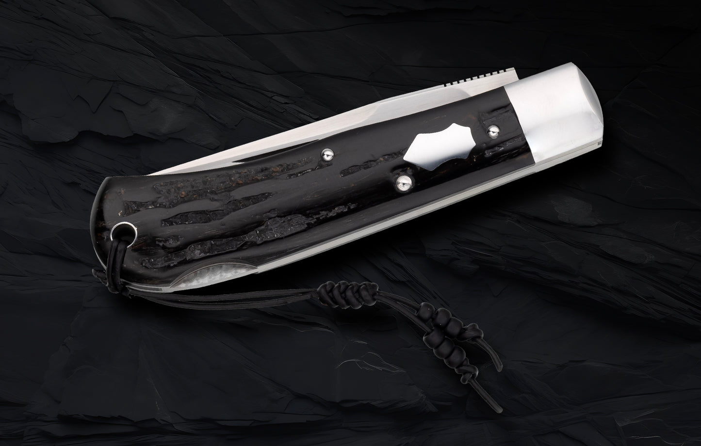 Tom Ploppert Cape Buffalo Horn 80% F1 Pro, Lock-Back Folding Knife