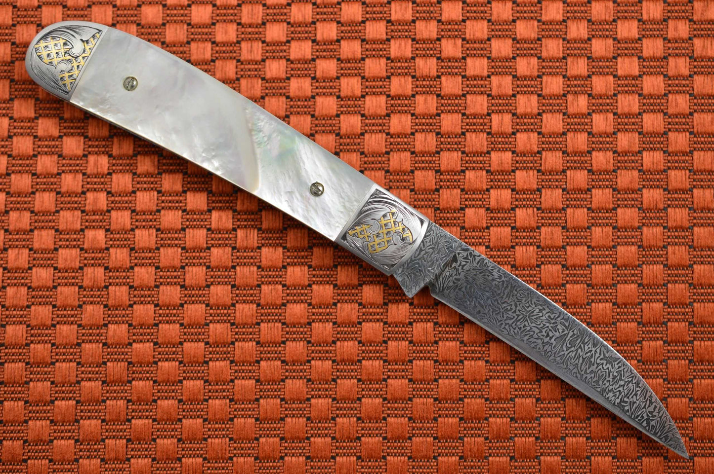 Steve Dunn, M.S. Gents Folder, Mother of Pearl, Thorns and Thistle Damascus, 24K Gold Engraving (SOLD)