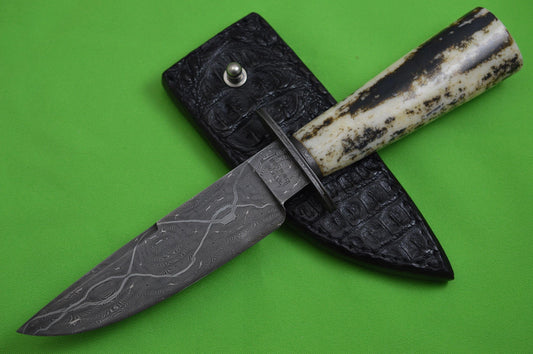 Billy Bob Sowell, M.S. Damascus Hunter, Fossilized Handle, Caiman Sheath